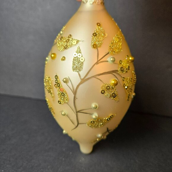 Frontgate Gold Teardrop Christmas Ornament With Pearl And Sequin Leaf Design 6" - Picture 4 of 9